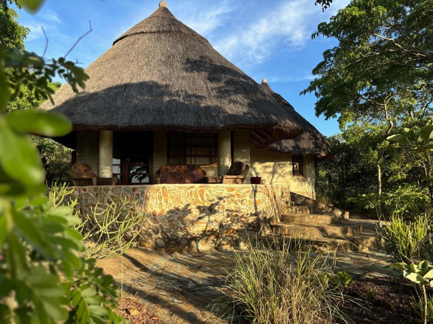 Musangano Lodge Odzi Екстер'єр фото