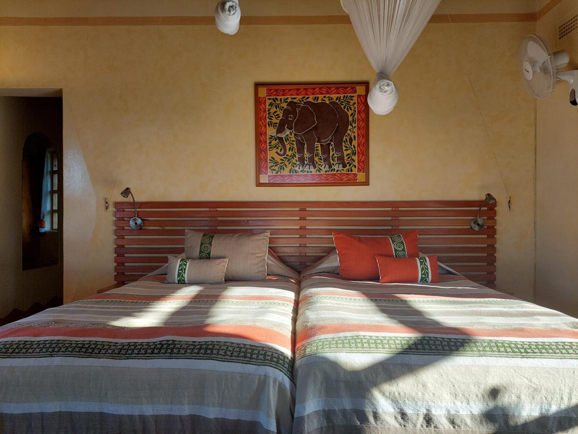Musangano Lodge Odzi Екстер'єр фото